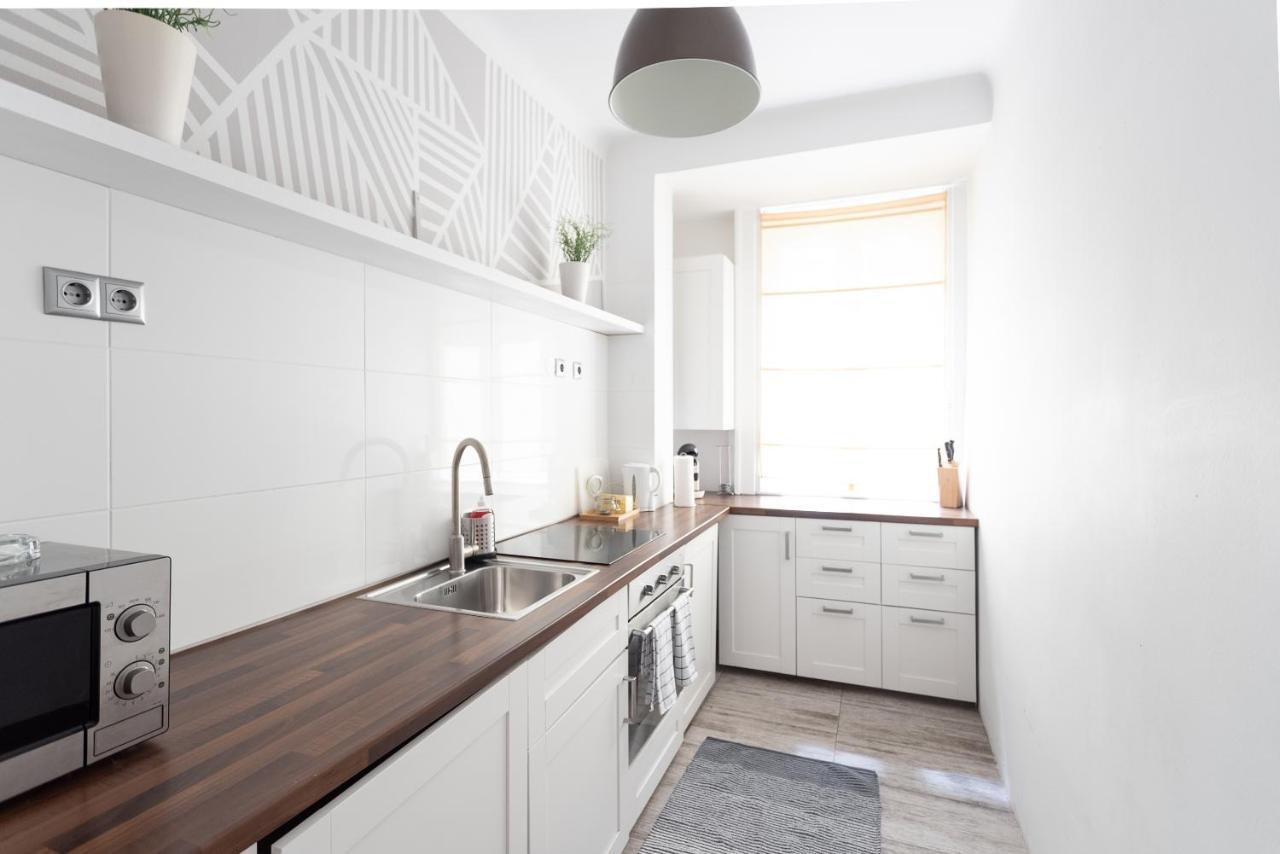 Balcony Oasis Operastreet Apartment Wien Ngoại thất bức ảnh