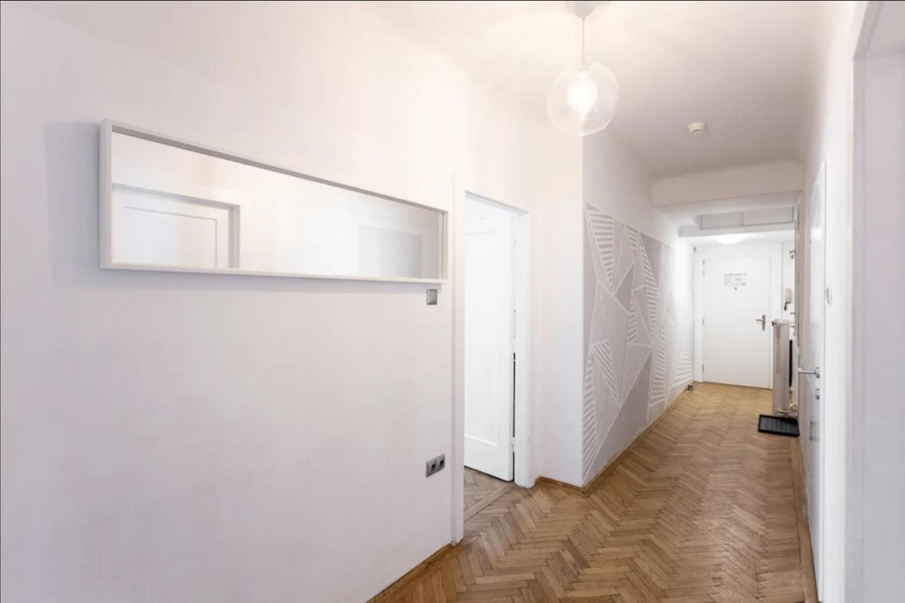 Balcony Oasis Operastreet Apartment Wien Ngoại thất bức ảnh