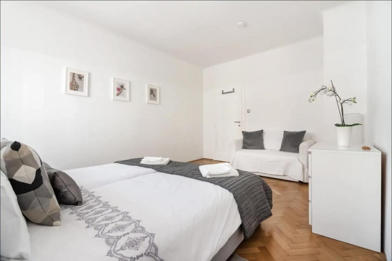 Balcony Oasis Operastreet Apartment Wien Ngoại thất bức ảnh