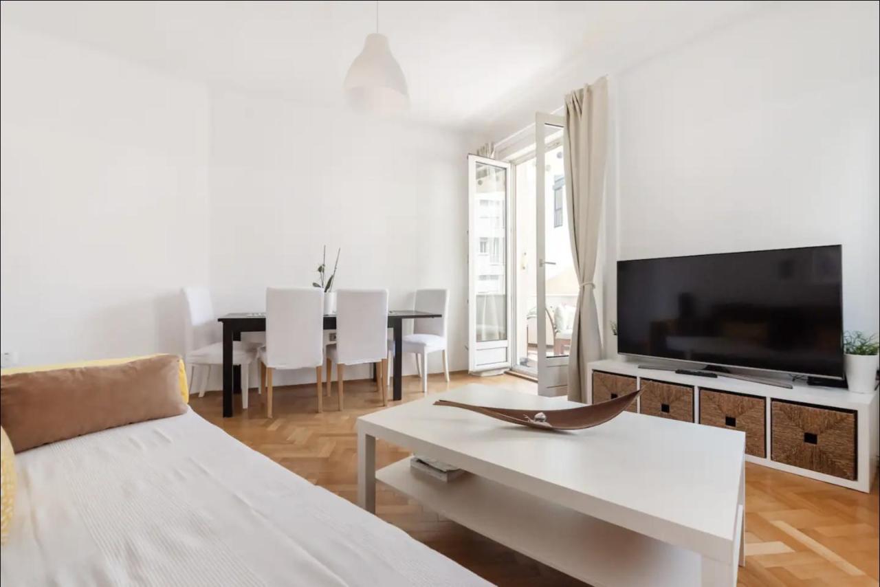 Balcony Oasis Operastreet Apartment Wien Ngoại thất bức ảnh